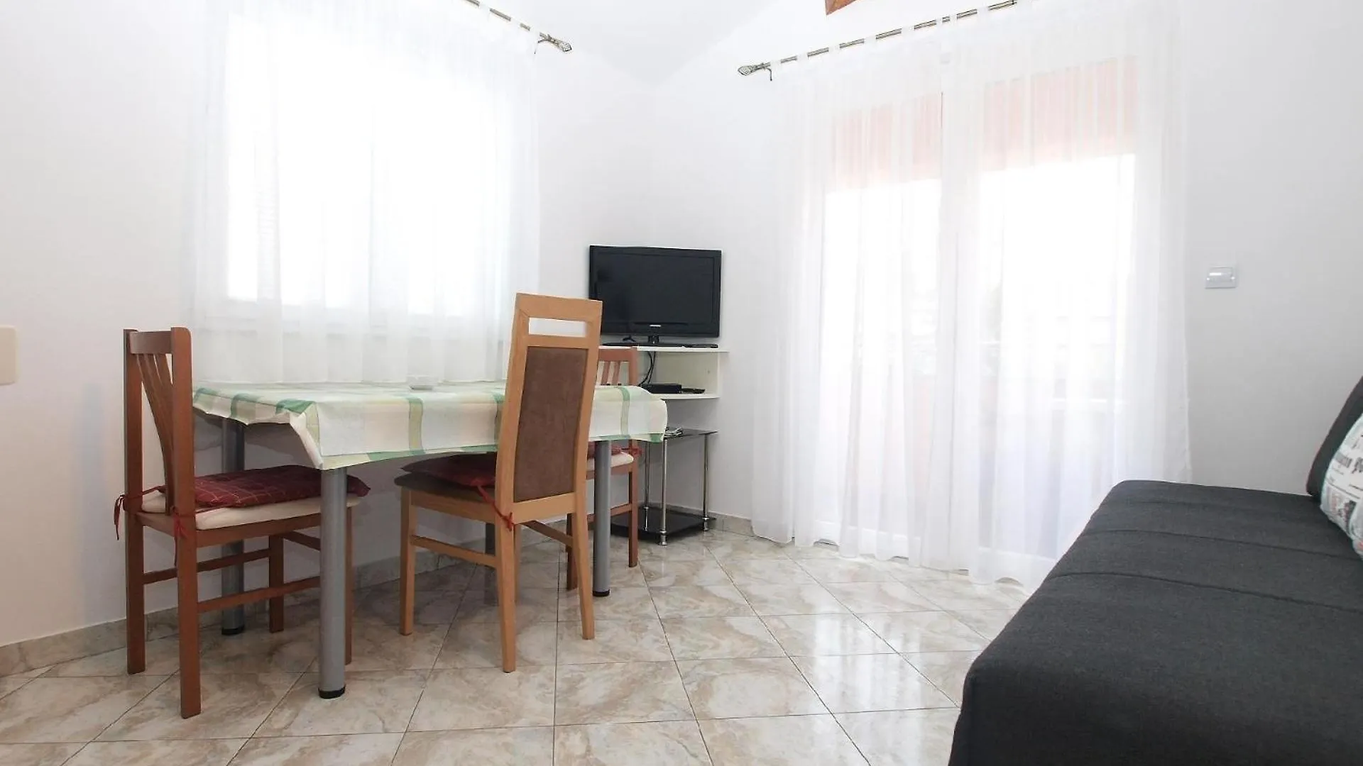 Apartment Ferienwohnung Fuer 3 Personen Ca 32 Qm In Fazana, Istrien Istrische Riviera
